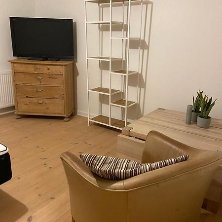 Appartamento Vaerelse Med Eget Kokken Og Bad Esbjerg Esterno foto