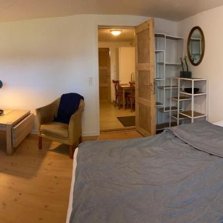 Appartamento Vaerelse Med Eget Kokken Og Bad Esbjerg Esterno foto